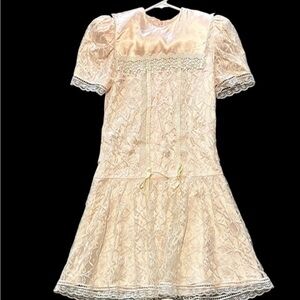 Vintage Gunne Sax Girls Lace Dress